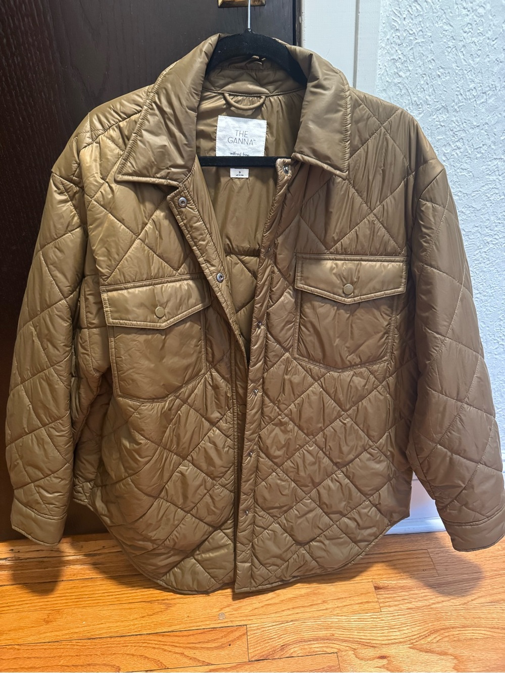 Wilfred Quilted Puffer Jacket in Brown
